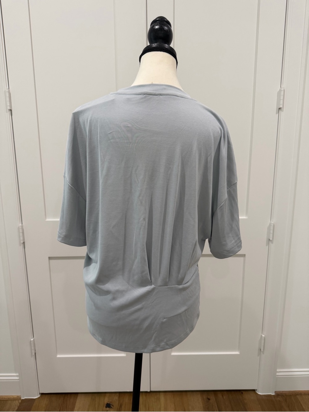 OGL Gathered Waist Tee | Pale Blue | XL | NWT - Picture 7 of 10